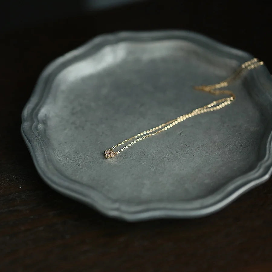 Nerva Zircon Flower Necklace